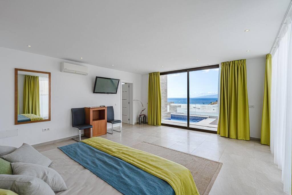 Villa Riviera De 4 Dormitorios Con Piscina. Costa Adeje  Esterno foto